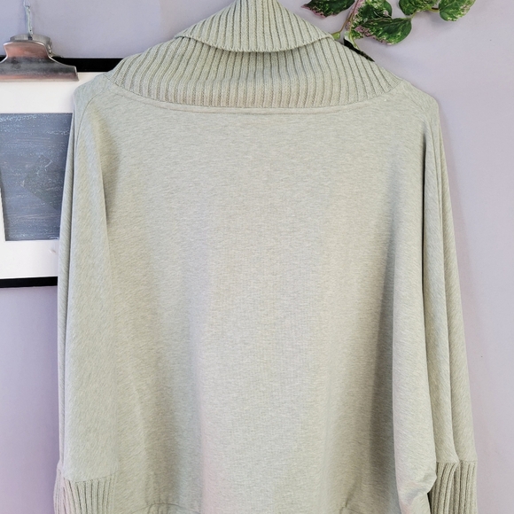 Varley Britannia Sweatshirt Sage Green XL - Picture 5 of 13